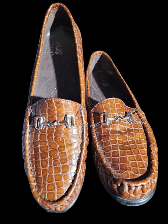 SAS Shoes - SAS women's shoes tripad comfort foot bed BROWN loafers Size 10 MADE IN USA